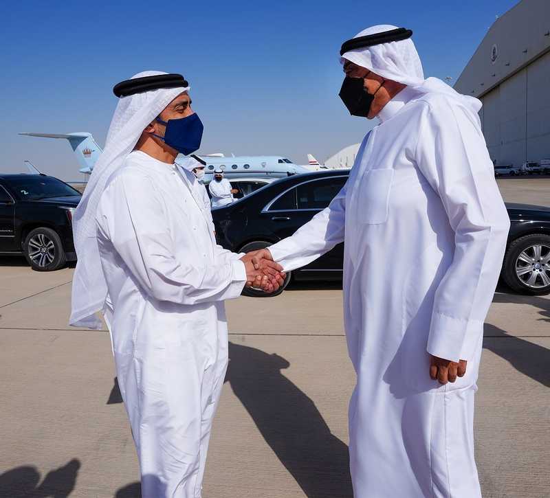 ممثل سمو الأمير يقدم واجب العزاء إلى رئيس الإمارات بوفاة الشيخ خليفة بن زايد