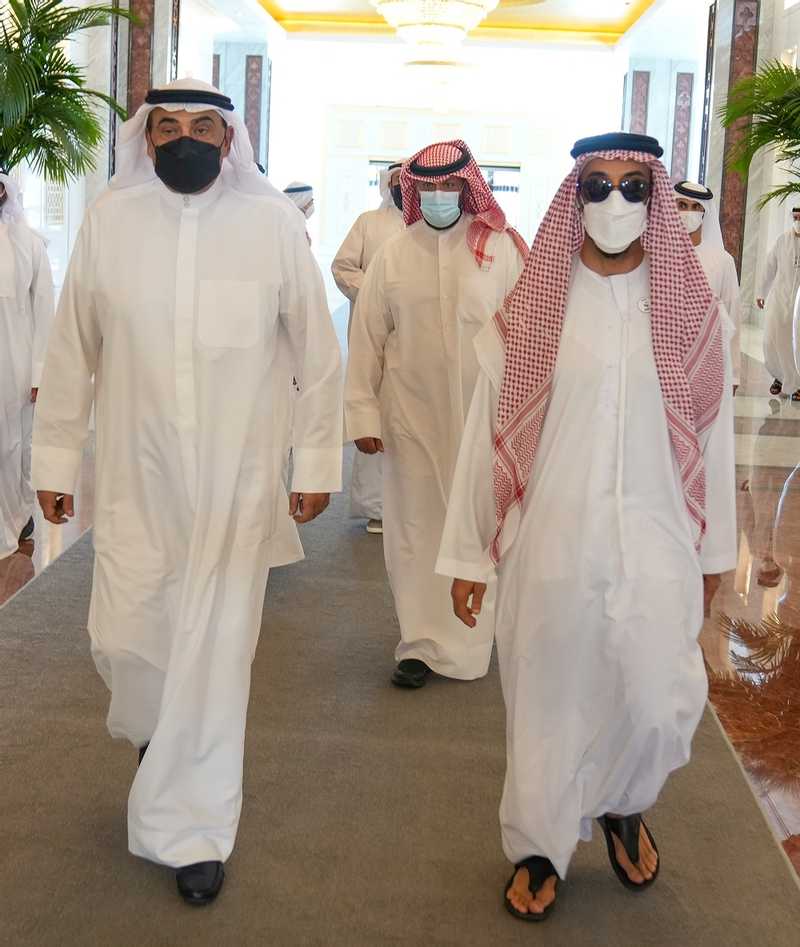 ممثل سمو الأمير يقدم واجب العزاء إلى رئيس الإمارات بوفاة الشيخ خليفة بن زايد