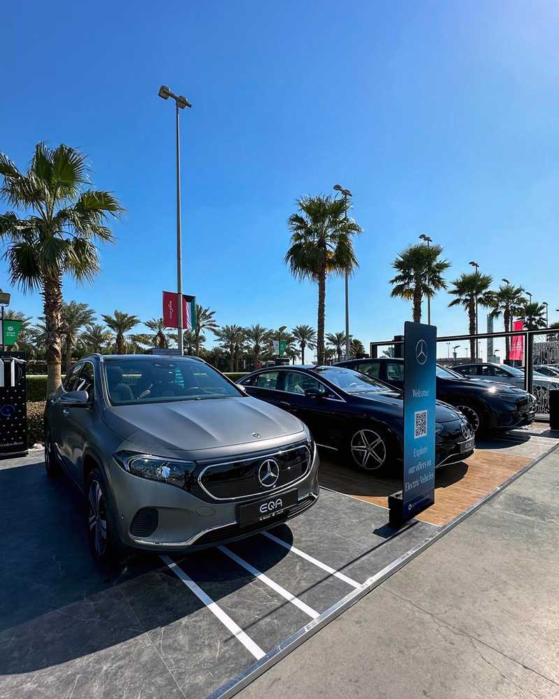  الملا أوتوموبيلز استعرضت أحدث موديلات مرسيدس الكهربائية في معرض الكويت للاستدامة في مروج 