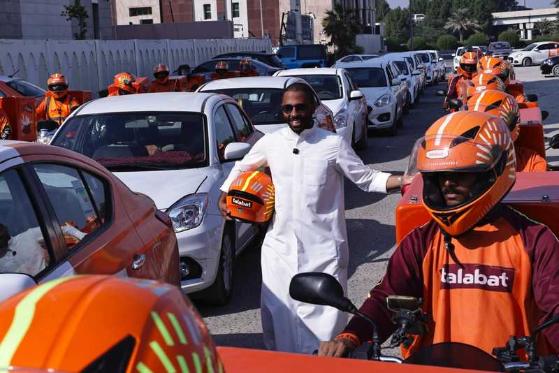  طلبات تتعاون مع بوجراح في حملتها السنوية شهر الأبطال 