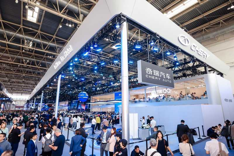  شيري تتصدر المشهد في معرض بكين للسيارات وتكشف عن TIGGO V