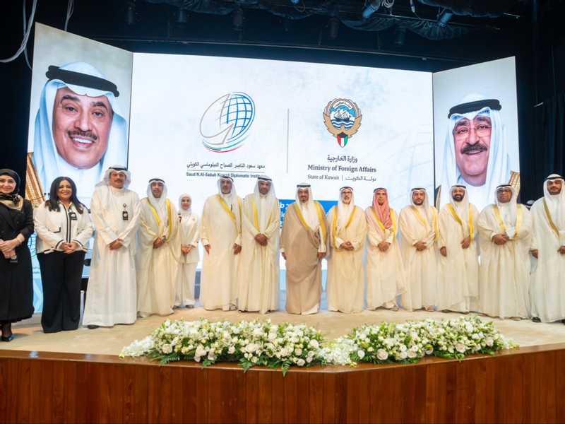  رئيس الوزراء للملتحقين الجدد بوزارة الخارجية: كونوا خير سفراء لقيم الوطن وثوابته الراسخة 
