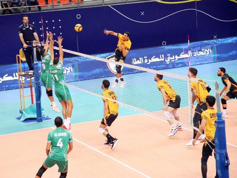 القادسية يحسم قمة «الطائرة» أمام العربي