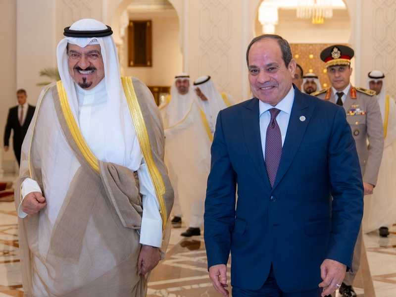 الرئيس المصري يستقبل رئيس الوزراء في قصر الاتحادية بالقاهرة