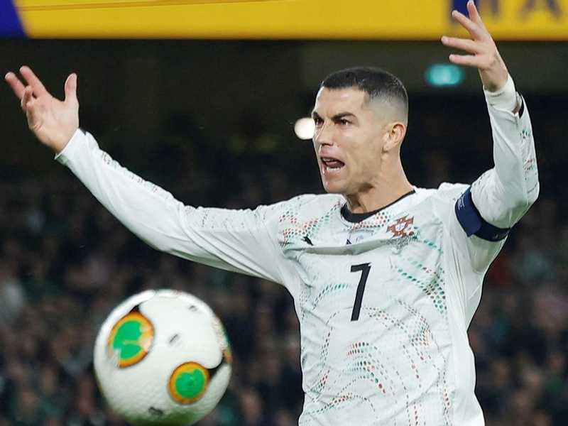 رونالدو يطرد للمرة الأولى خلال مسيرته مع البرتغال