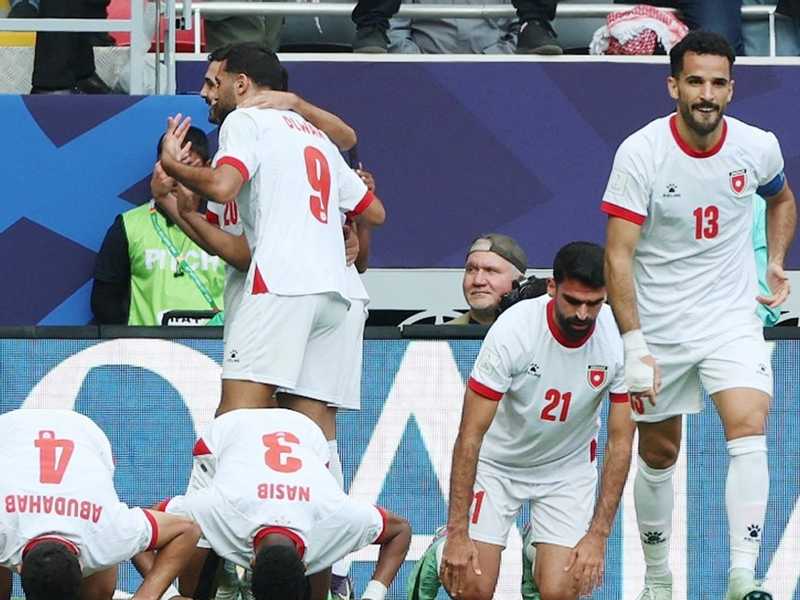 «الأزرق» يخسر من الأردن.. ويستعد للإمارات