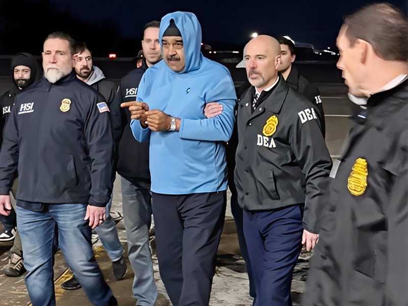 نيويورك تايمز: جاسوس بحكومه فنزويلا قام بتسهيل مهمه اعتقال مادورو