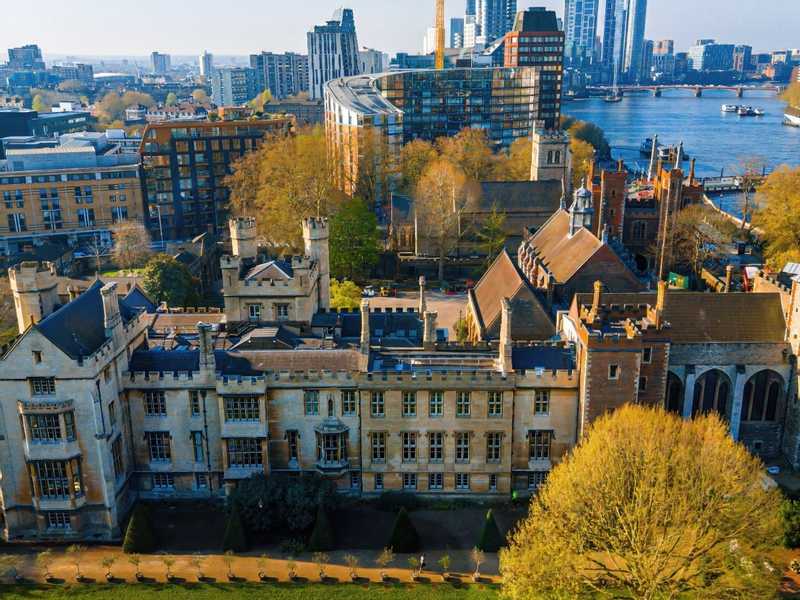 أثرياء المنطقة يستهدفون قصور لندن الفاخرة