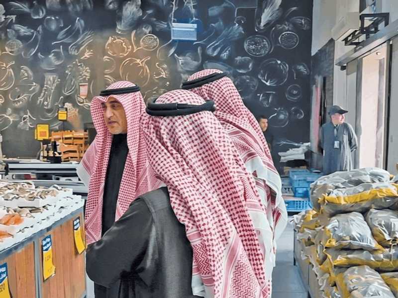 اليوسف: تمكين المزارعين من بيع منتجاتهم مباشرة للمواطنين