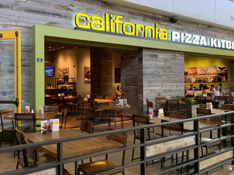بيع سلسلة «California Pizza» في صفقة بـ300 مليون دولار