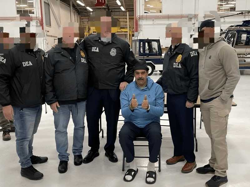 ‏صور من وصول مادورو الي مدينه نيويورك مكبلا بالاصفاد