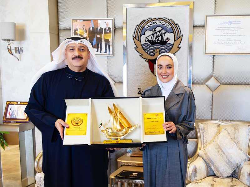 لجنة لمراجعة وتوحيد التشريعات الصحية.. والعوضي كرّم شهد الشمالي تقديراً لإنجازاتها