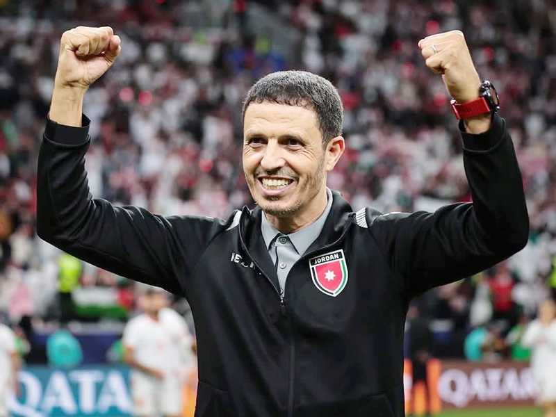 العاهل الأردني يمنح المدرب المغربي جمال السلامي الجنسية الأردنية