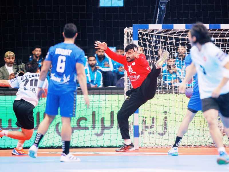 «ازرق اليد» في مواجهه الامارات بكاس اسيا
