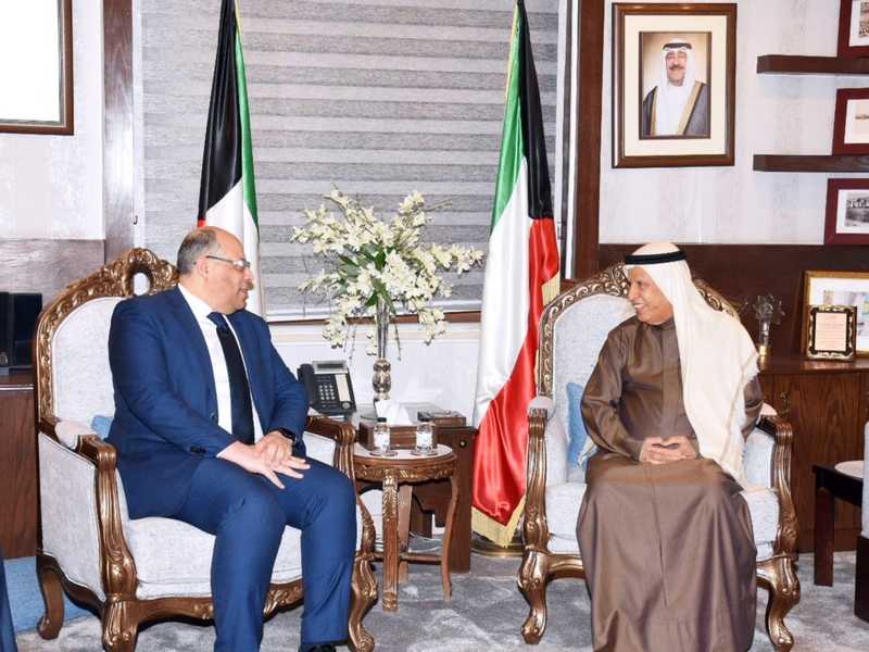الفضاله والسفير المصري بحثا اوضاع المقيمين بصوره غير قانونيه الدارسين في مصر.. او المرتبطين بها
