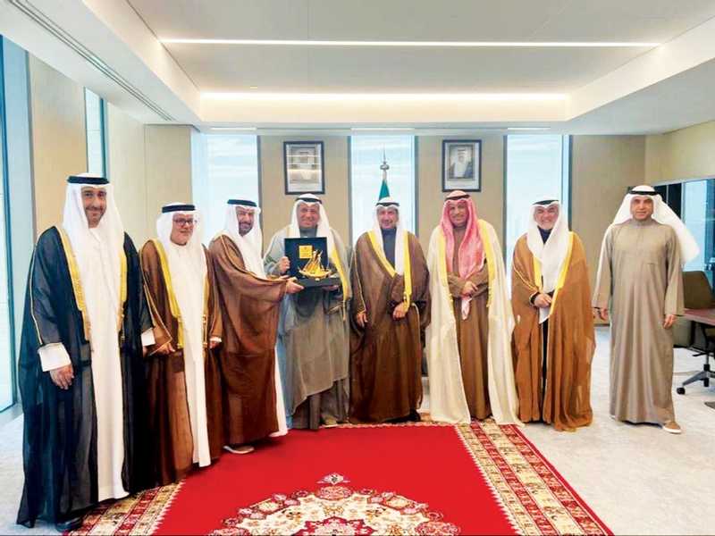 بورسلي: تعزيز التعاون القضائي مع الامارات 