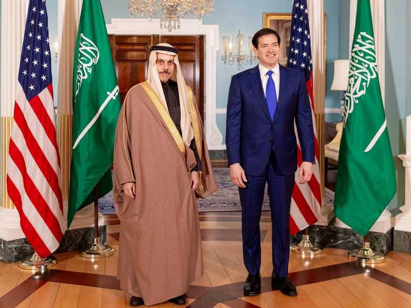وزيرا خارجيه السعوديه وامريكا يناقشان مستجدات الاوضاع بالمنطقه