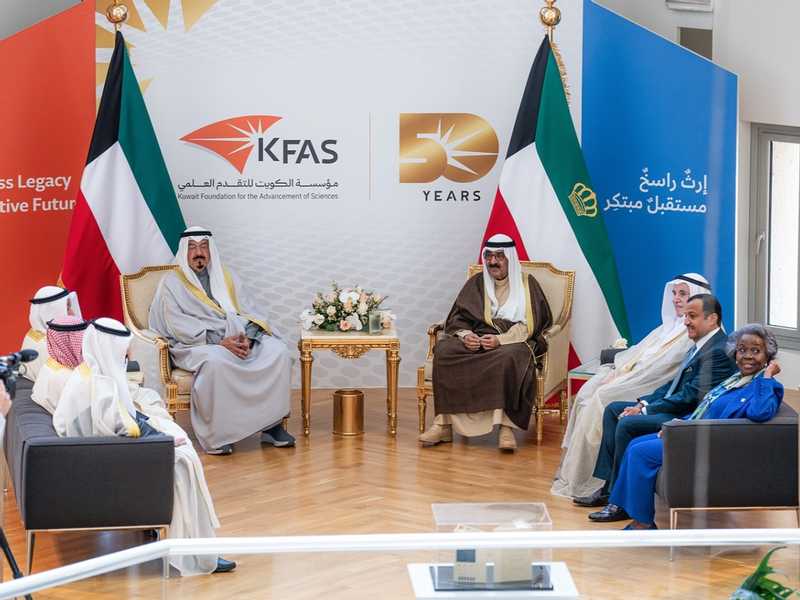 سمو الامير يزور  مبني «التقدم العلمي» بمناسبه مرور 50 عاما علي تاسيسها