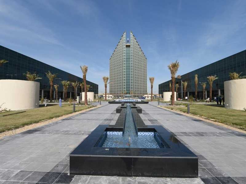 التطبيقي: قبول 170 طالبا من الأجانب للدراسة على نفقتهم الخاصة