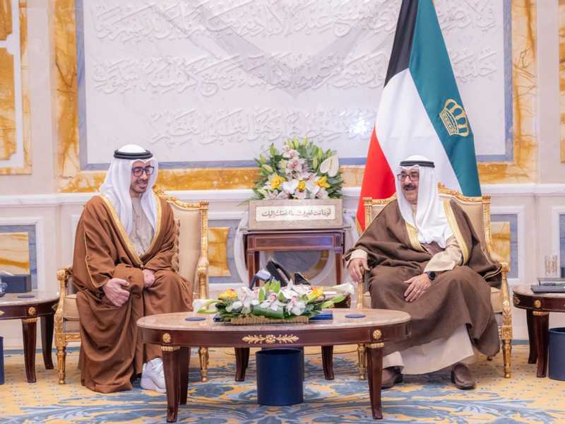 الامير: نتمني للامارات مزيدا من التطور والنماء
