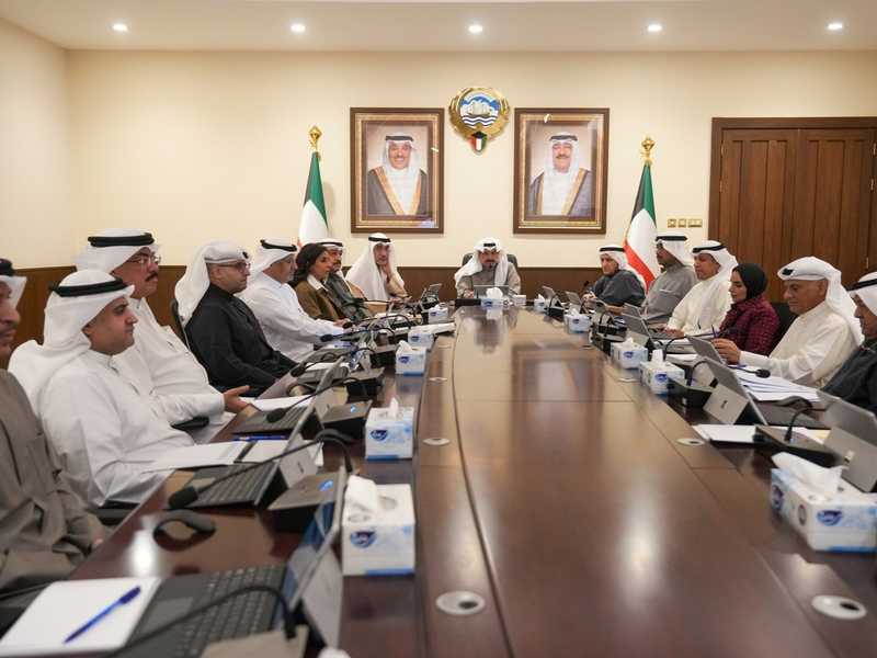  مجلس الوزراء يقرر ان يكون في حاله انعقاد دائم 