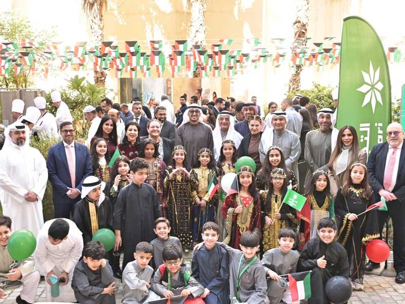 البنك التجاري يشارك موظفيه الاحتفال بالاعياد وحلول الشهر الفضيل
