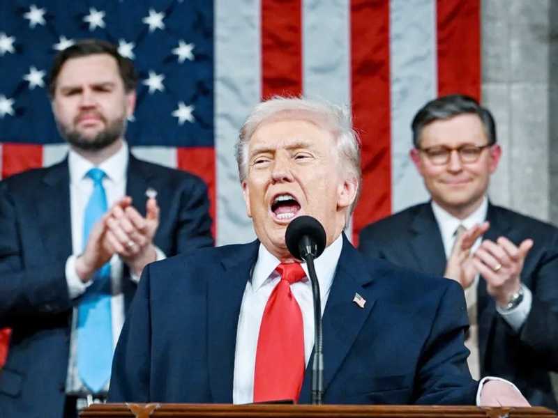 ترامب: ايران تسعي لتطوير صواريخ قادره علي ضرب امريكا
