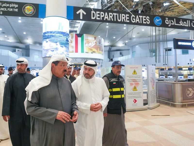 سمو رئيس الوزراء يتفقد مطار الكويت الدولي