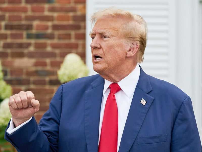 ترامب: علقت فتره تدمير محطات الطاقه لمده 10 ايام حتي يوم 6 ابريل المقبل