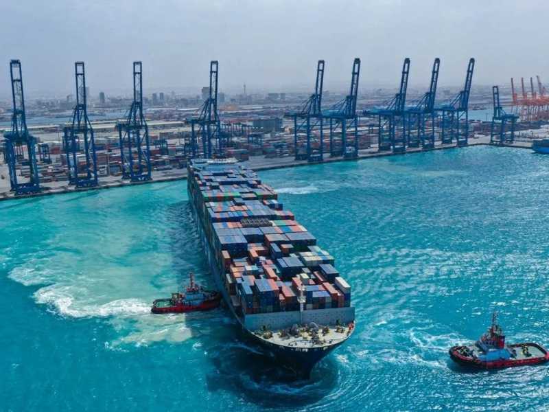 السعوديه تعفي الواردات والصادرات الخليجيه من اجور التخزين 60 يوما