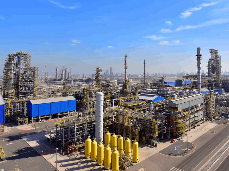 مؤسسه البترول: تعرض مصفاه ميناء الاحمدي لهجوم بمسيرات