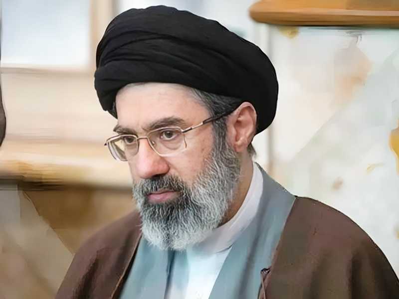 نيويورك تايمز: مجتبي خامنئي اصيب في الضربه الاولي علي ايران