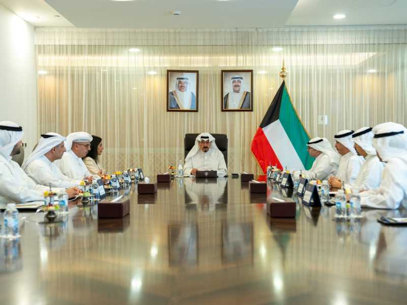  رئيس الوزراء يوجه باستكمال البيانات الفنيه بحصر الاراضي لاقامه مخازن استراتيجيه 