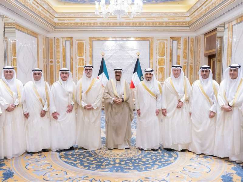 سمو الامير يستقبل رؤساء البعثات الدبلوماسيه الجدد لاداء اليمين القانونيه