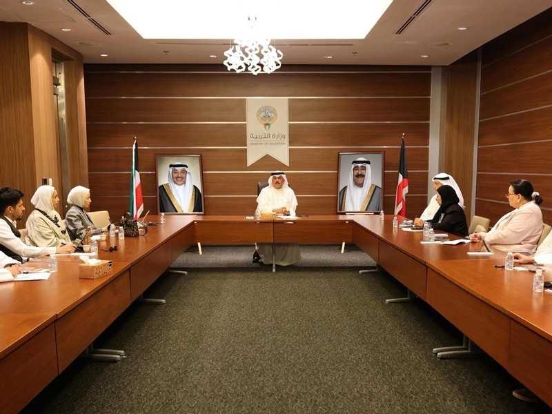 وزير التربيه: مصلحه الطلبه منطلق اي قرارات او حلول