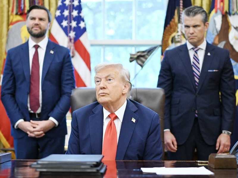 البيت الابيض: ترامب يعقد اجتماعا مع فانس ووزير الحرب ورئيس الاركان