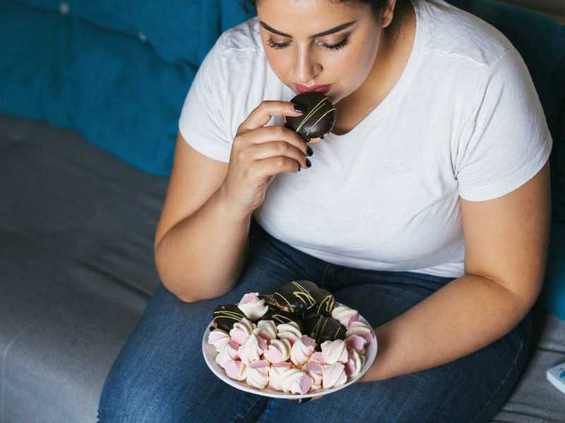 التوتر يقود الي الافراط في الطعام
