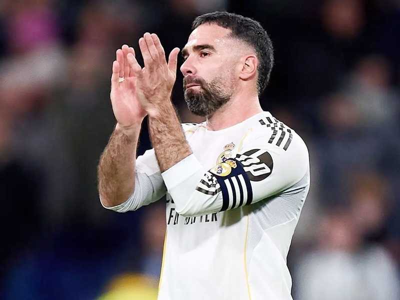 ماركا : نهايه حقبه كارفاخال مع ريال مدريد