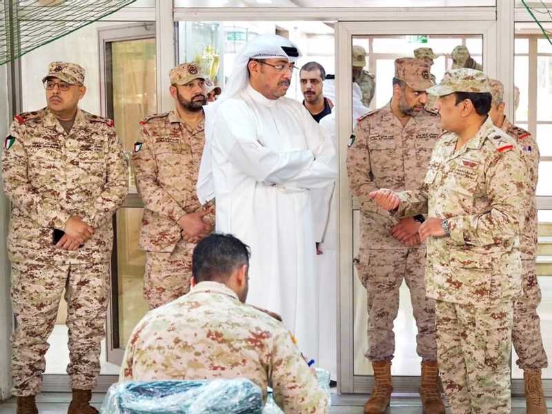 وزير الدفاع: تاهيل القياديين العسكريين ورفع كفاءه منتسبي القوات المسلحه