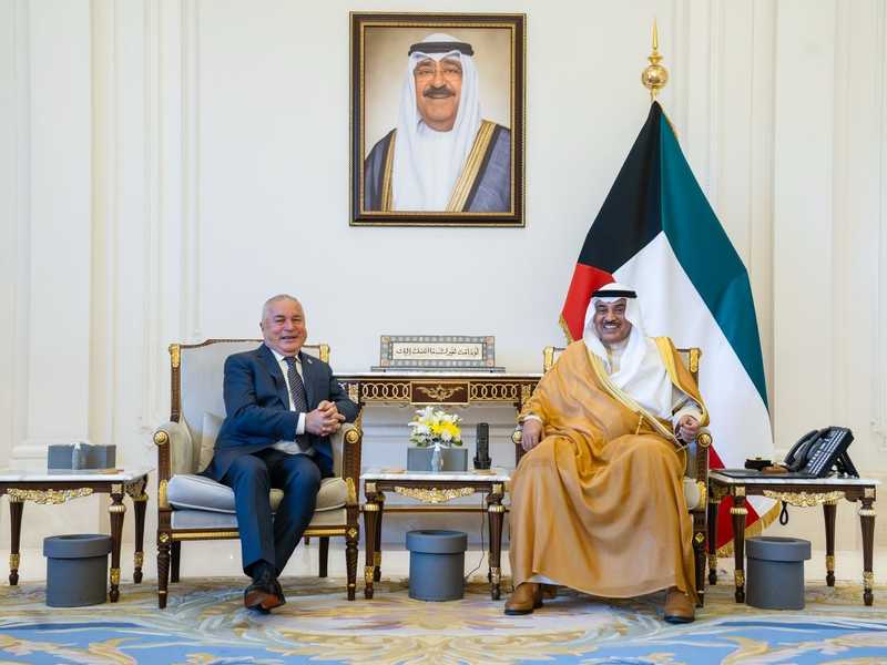 سمو ولي العهد يستقبل سفير طاجيكستان عميد السلك الدبلوماسي لدي الكويت.. بمناسبه انتهاء مهام عمله 