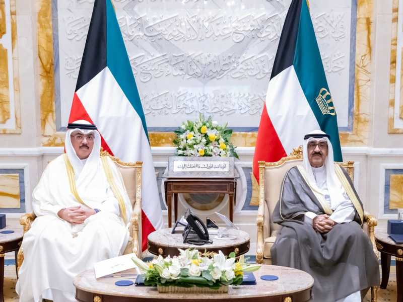 سمو الامير يستقبل وزير التربيه وكبار القياديين والمسؤولين بالوزاره