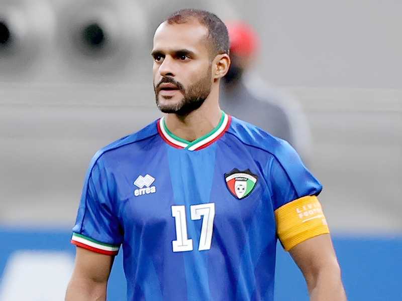 اتحاد الكره يمنح بدر المطوع لقب اسطوره الكره الكويتيه