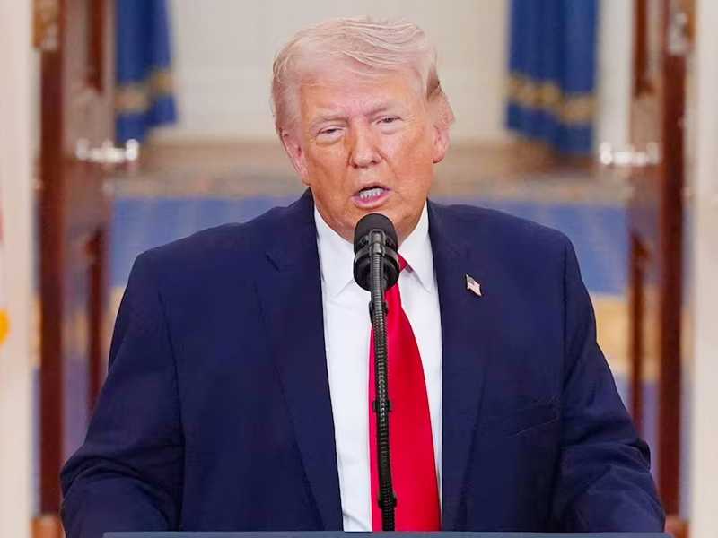ترامب: سنضرب ايران بقوه.. الليله وغدا