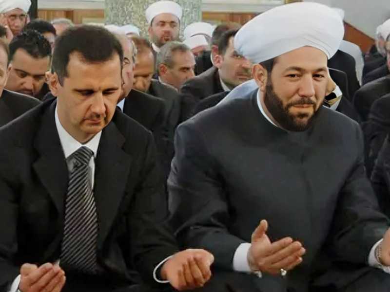 سوريا: النيابه العامه تطالب باعدام احمد حسون مفتي نظام الاسد
