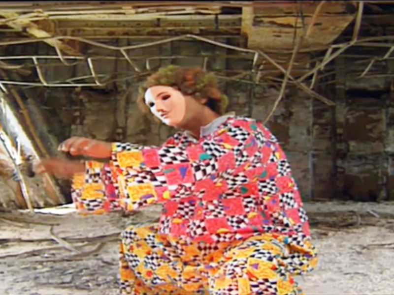 «المهرج».. امتنان مونودرامي امام قوات التحالف