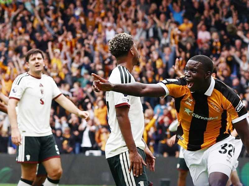مانشستر يونايتد يتلقي صدمه كبيره بخساره امام العائد هال سيتي