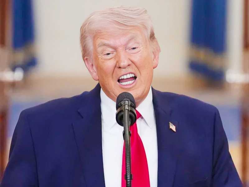 ترامب: علي ايران رفع الرايه البيضاء واعلان الاستسلام