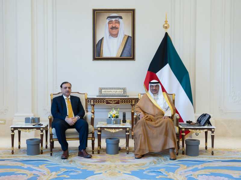 سمو ولي العهد يستقبل مستشار الامن القومي والمدير العام للاستخبارات المشتركه الباكستاني