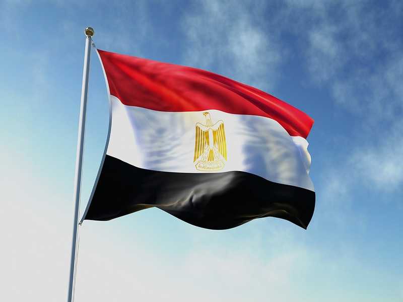 مصر: حريق السفينتين في ميناء دمياط امس.. ناتج عن هجوم بمسيره
