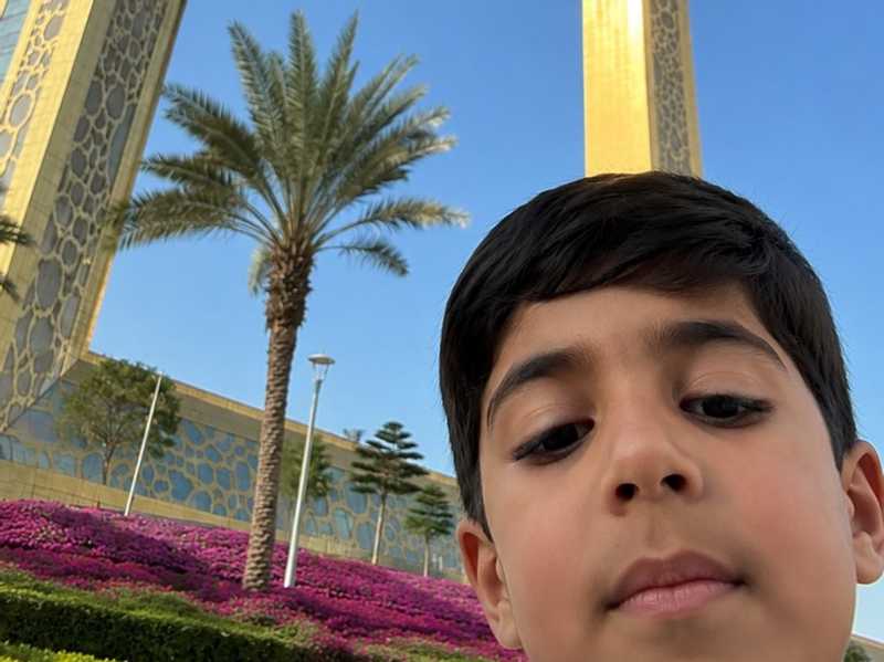 كيف تحولت صوره سيلفي عفويه الي اشهر ترند في الخليج؟